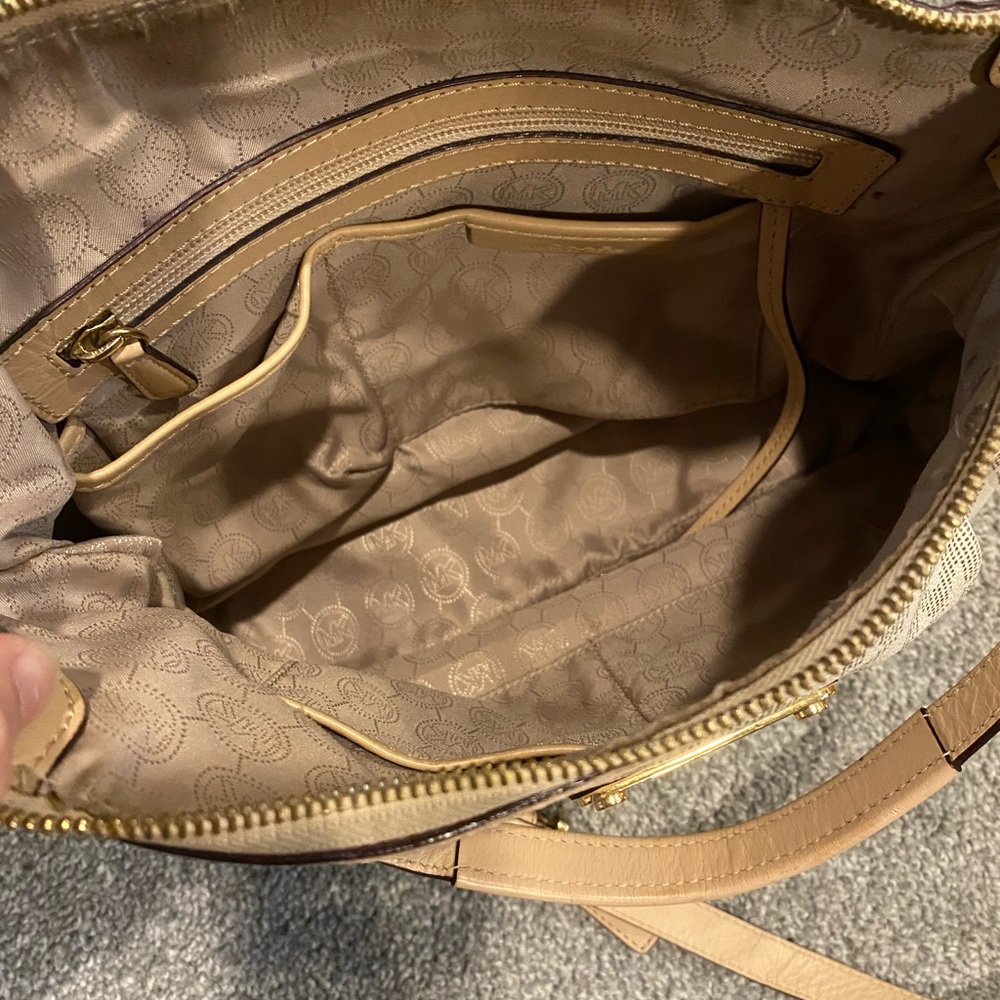 MK large crossbody shoulder bag - Picture 3 of 7